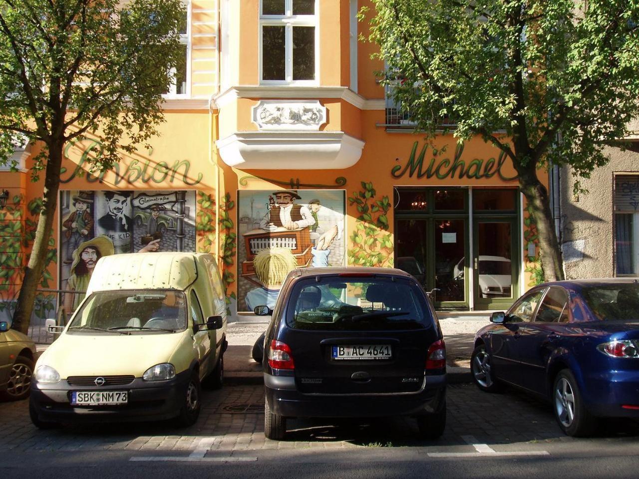 Pension Michael Berlin Exteriör bild